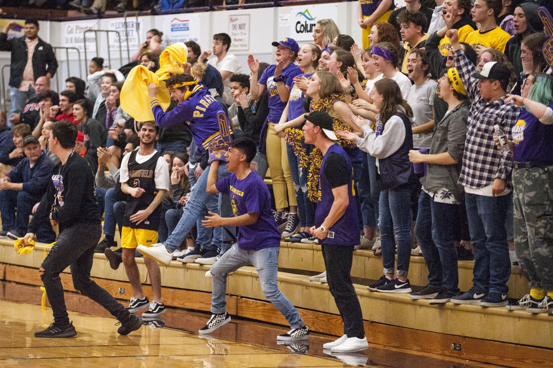 Marshfield Boys Vs. Gladstone